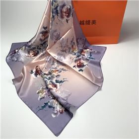 真絲圍巾防曬嗎——真絲圍巾、真絲絲巾、圍巾定制